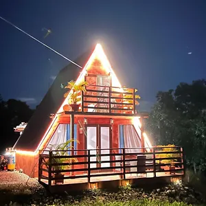 787 Chalet Lares