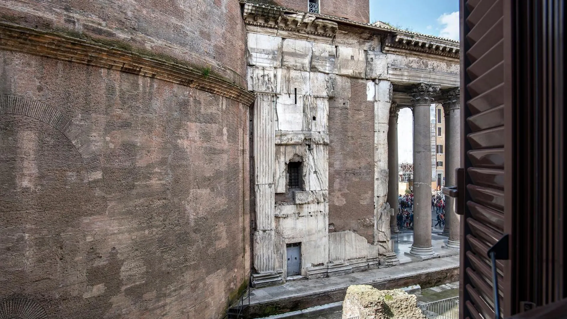 Pantheon View Experience Rome Apartment Italy
